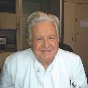 Dr. Fövényi József orvos-főszerkesztő