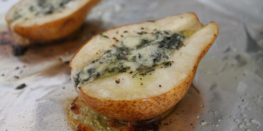 Kéksajttal töltött körte