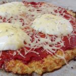 Szénhidrát-csökkentett karfiol pizza